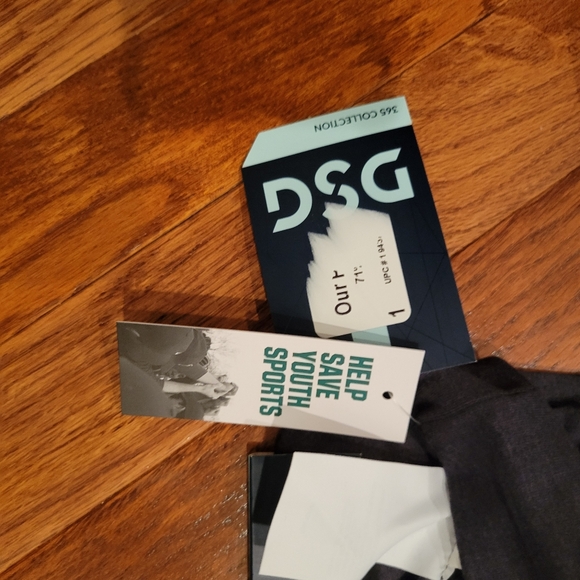 DICK'S Sporting Goods Joggers - Picture 3 of 4